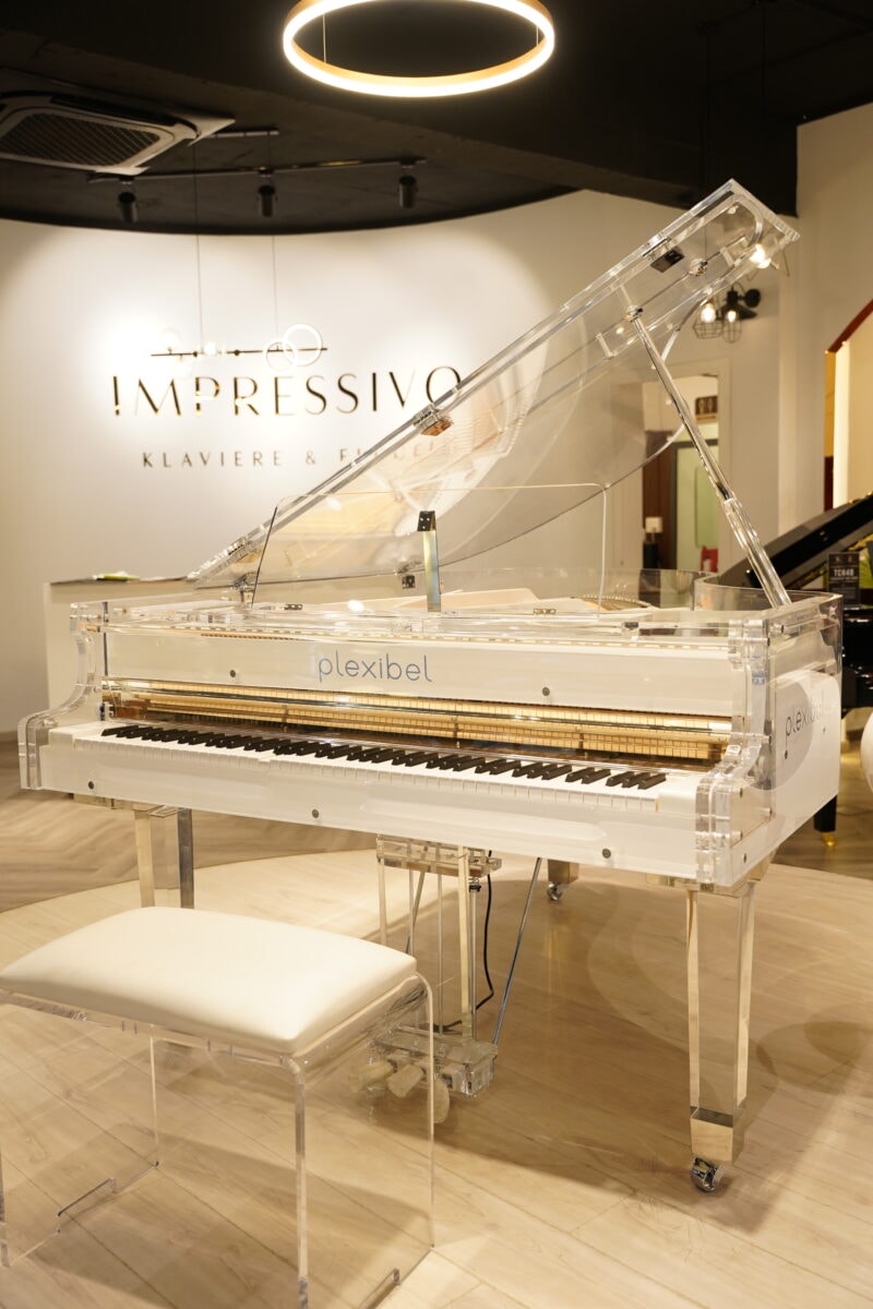 Plexibel Crystal piano 1stpianos Plexibel P168G